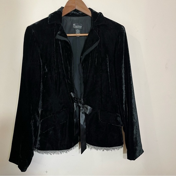 NY Collection sz medium black velvet tie front blazer with fringe trim - Picture 1 of 16